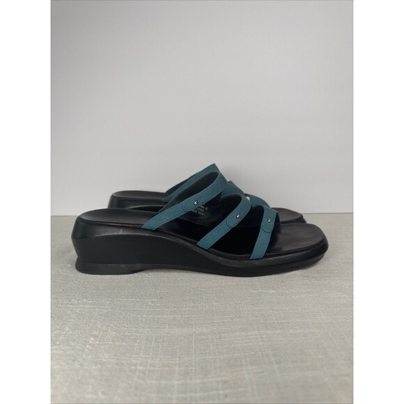 Clarks Sandals Womens 9 M Triple Strap Slide Wedge Comfort‎ 32454 Blue Leather - Picture 1 of 9